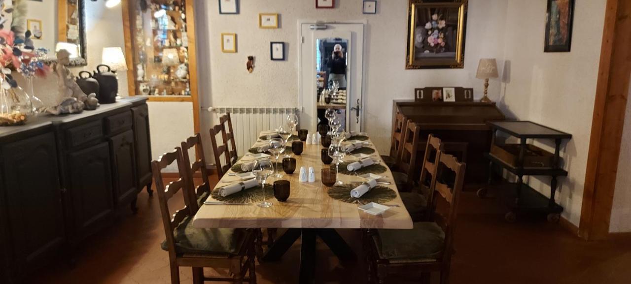 Logis Hostellerie Du Grand Duc Hotel Restaurant Gincla Buitenkant foto