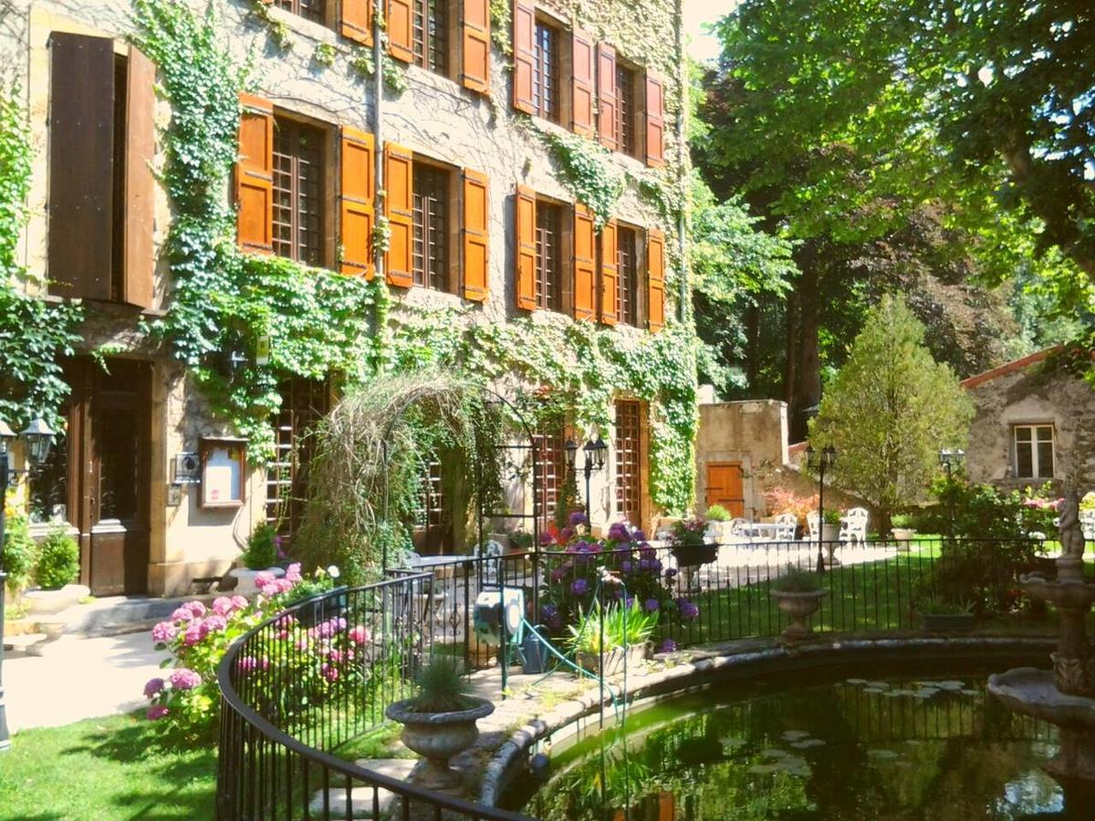 Logis Hostellerie Du Grand Duc Hotel Restaurant Gincla Buitenkant foto