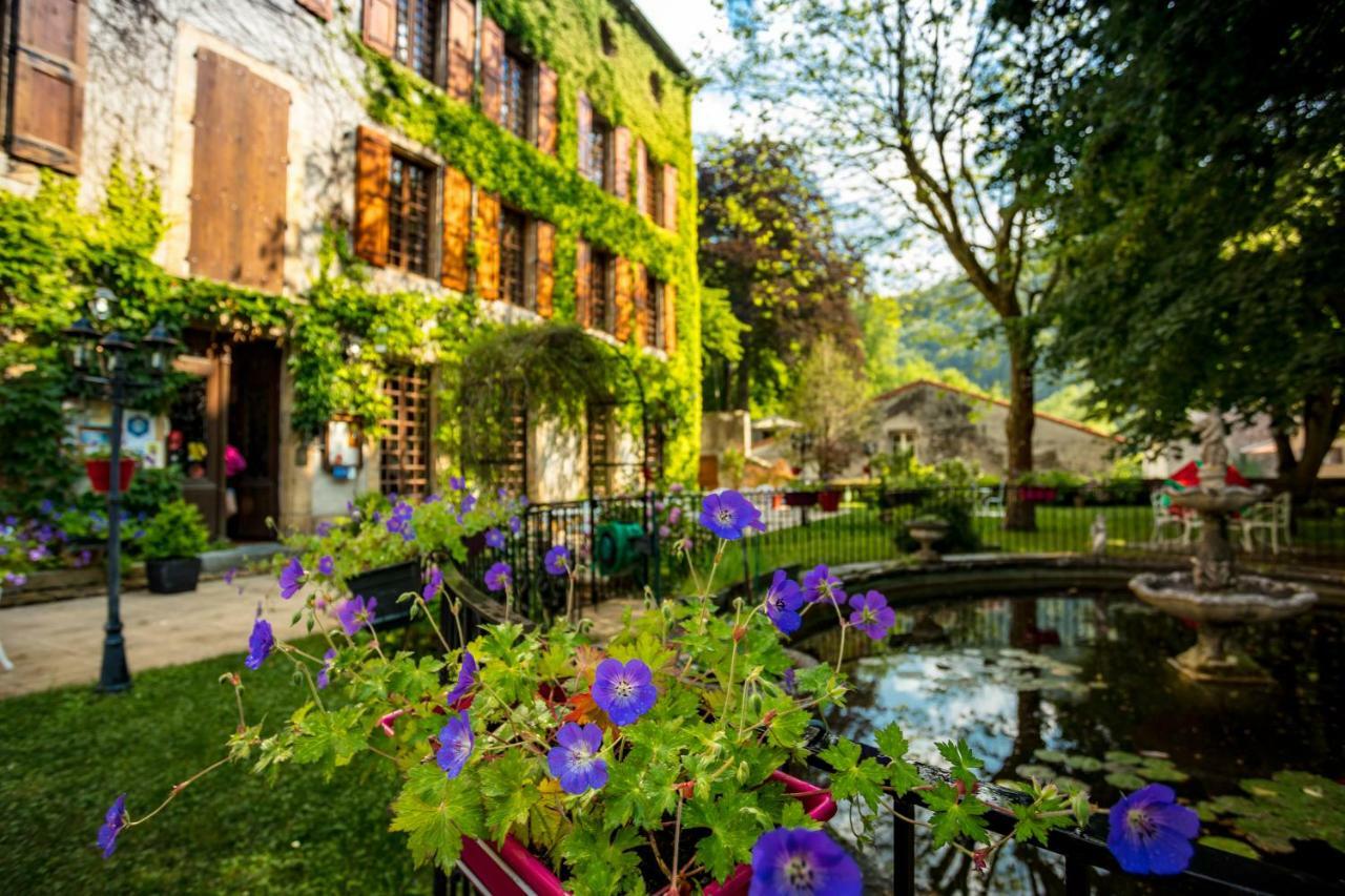 Logis Hostellerie Du Grand Duc Hotel Restaurant Gincla Buitenkant foto